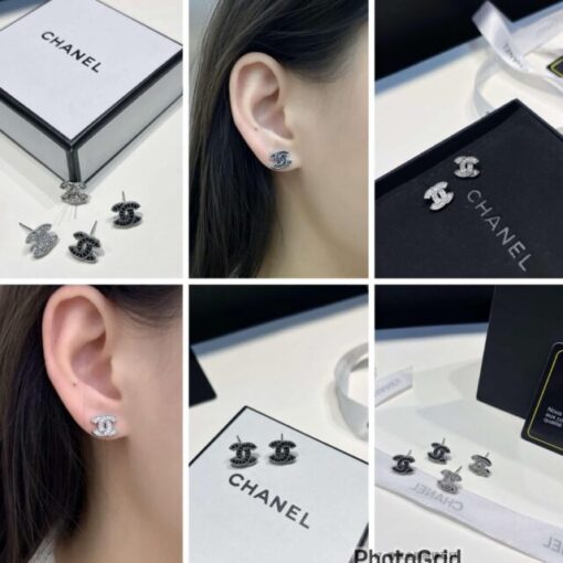 Chanel mini earrings 123905